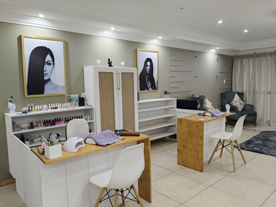 Commercial Property for Sale in Jeffreys Bay Central Eastern Cape